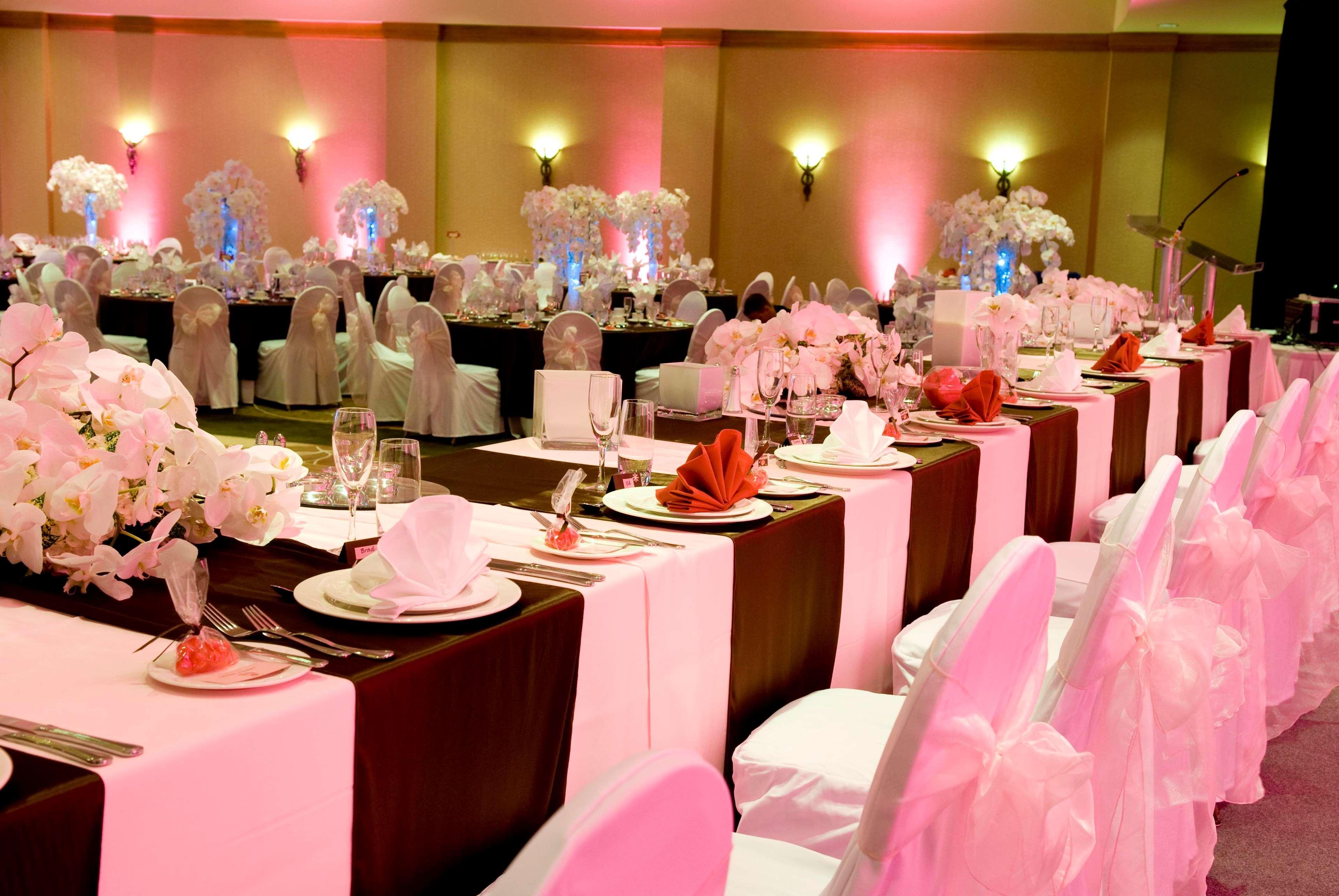 Hilton Vancouver Metrotown Burnaby Restaurant photo