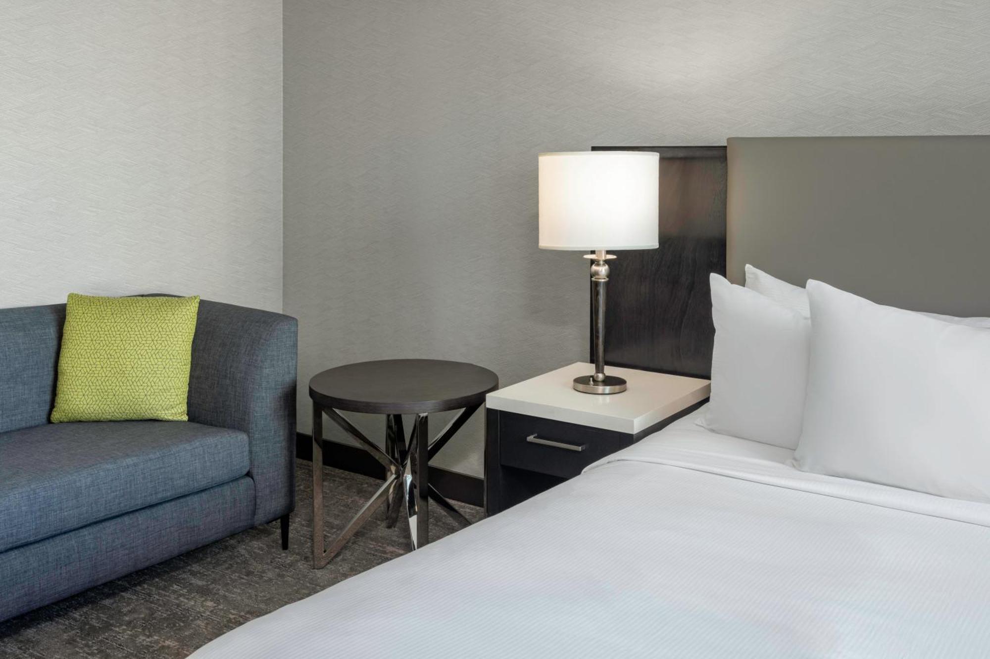 Hilton Vancouver Metrotown Burnaby Extérieur photo